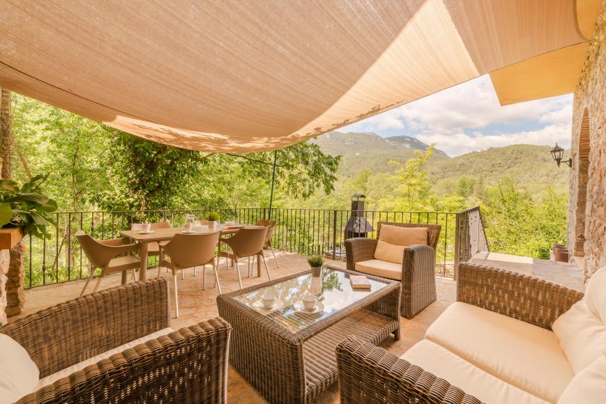 Can Martinot, la casa del riu