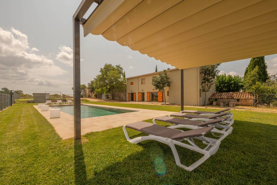 Holiday cottages in Centenys