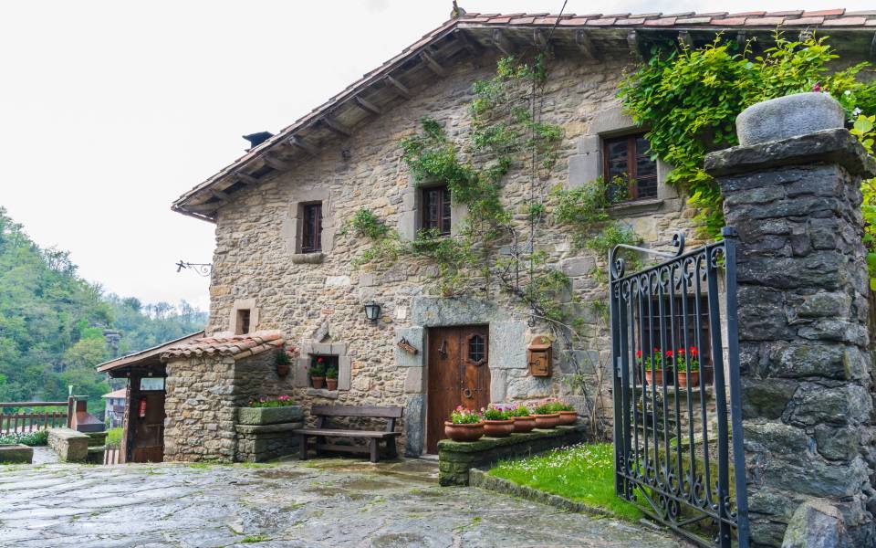 Holiday cottages in Figaró-Montmany