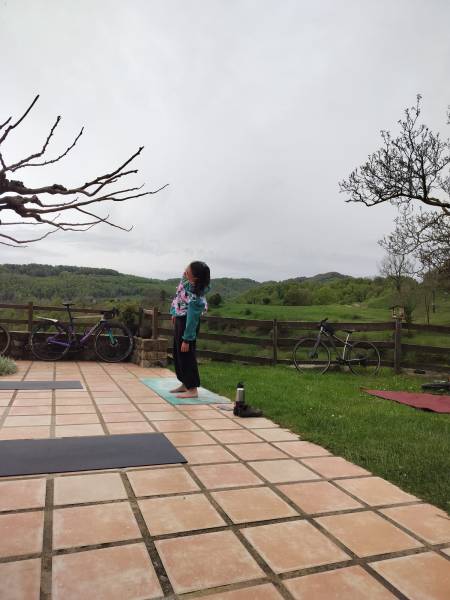 Sessió de ioga a la casa rural