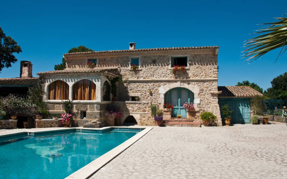 Gîtes de charme à Riells et Viabrea