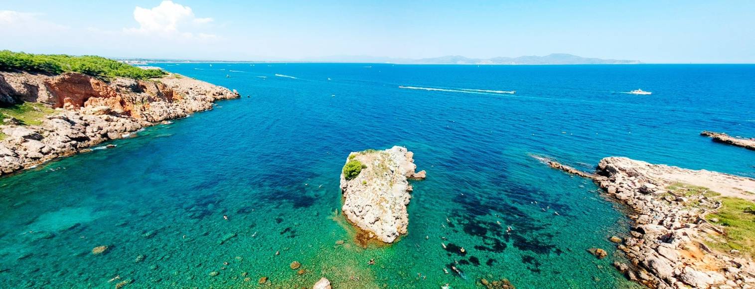 http://redcostabrava.com