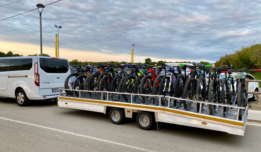 Servei de Taxi i Minibus