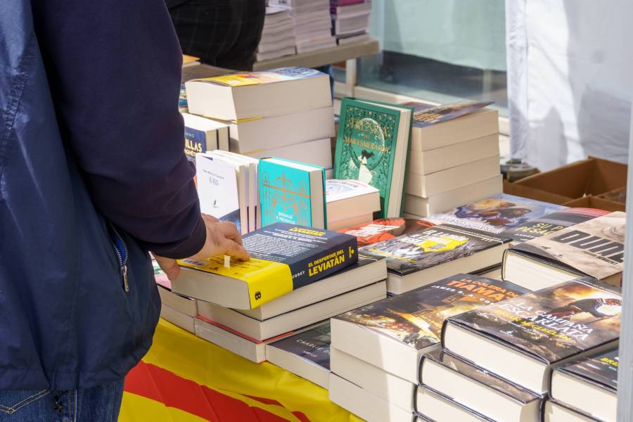 Photo: Journée de Saint-Georges en Catalogne