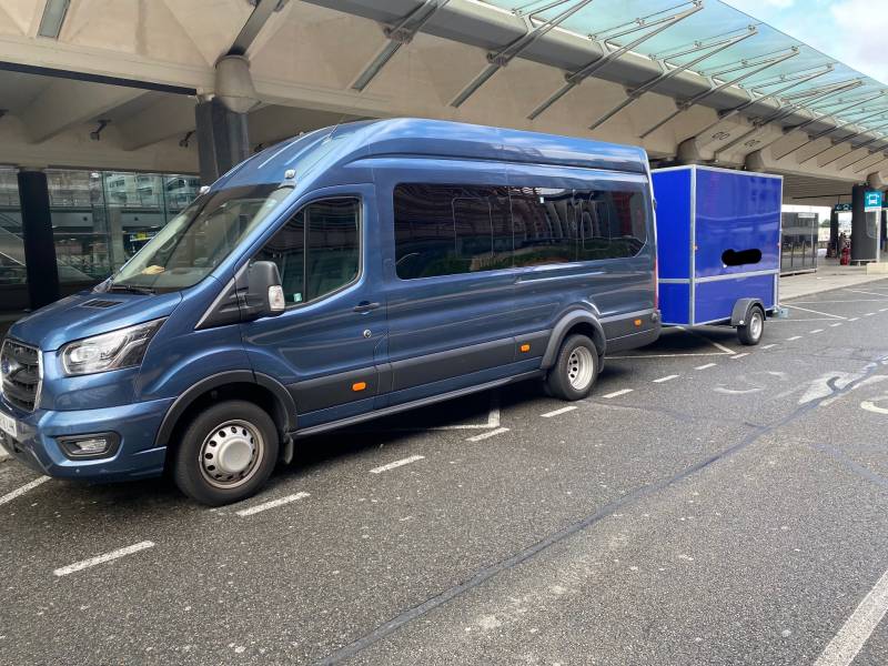 Servei de Taxi i Minibus