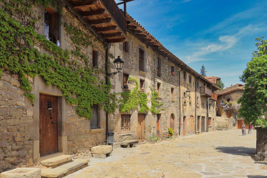 Charming villages in the Osona region