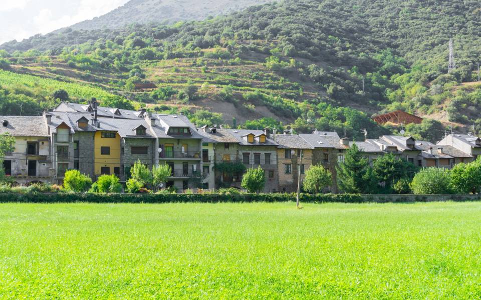 Holiday cottages in Rialp