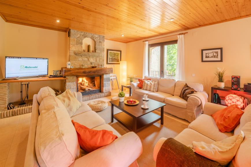 Can Martinot, la casa del riu