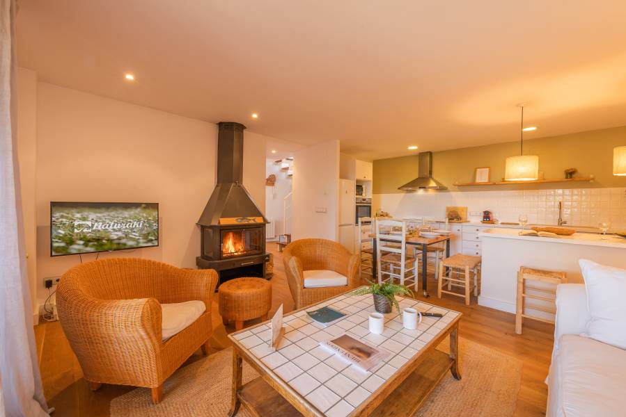 Holiday cottages in Sant Jordi Desvalls