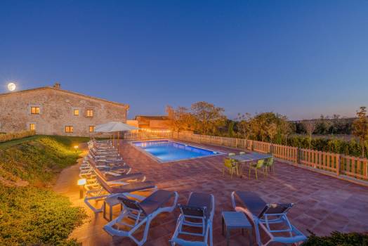 Holiday cottages in Bàscara
