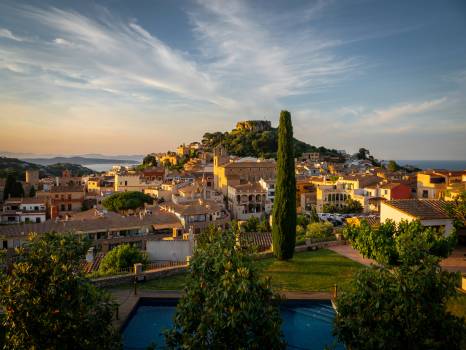 Holiday cottages in Begur