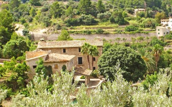Cases rurals a Santa Maria de Merlès