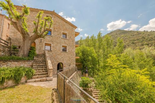 Can Martinot, la casa del riu