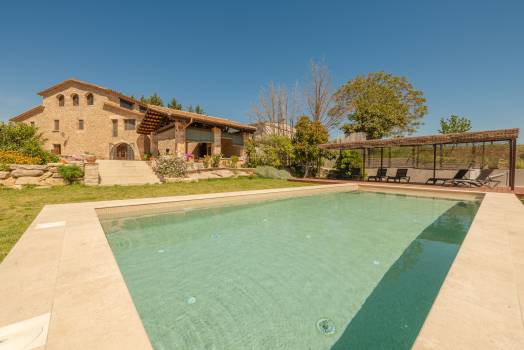 Charming houses with swimming pool in Girona