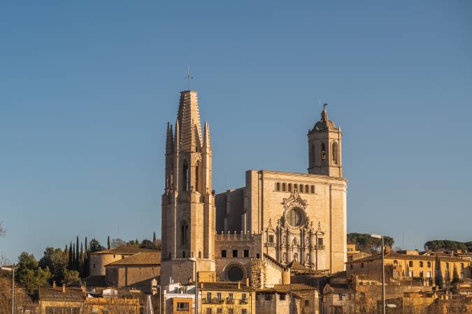 Discover the legends and mysteries of the city of Girona 