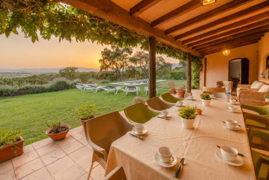 Holiday cottages in Garriguella