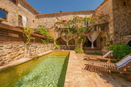 Holiday cottages in Crespià