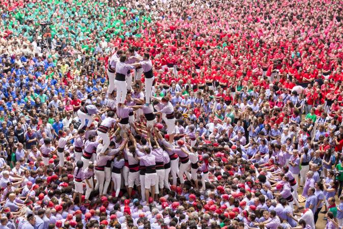 Discover the tradition of the Castellers in Catalonia