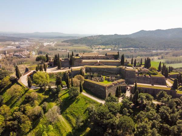 10 castillos y fortalezas más representativos de Girona y la Costa Brava