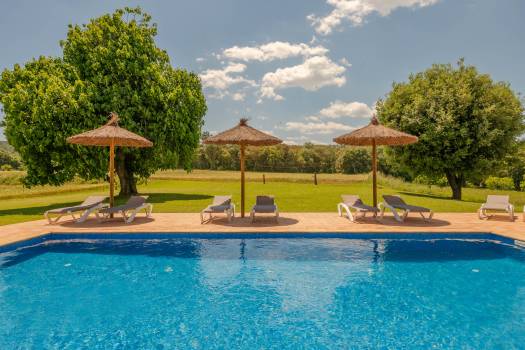 Holiday homes in Catalonia in August