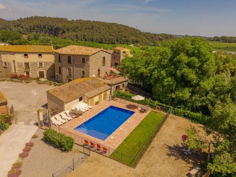 Holiday cottages in Esponellà