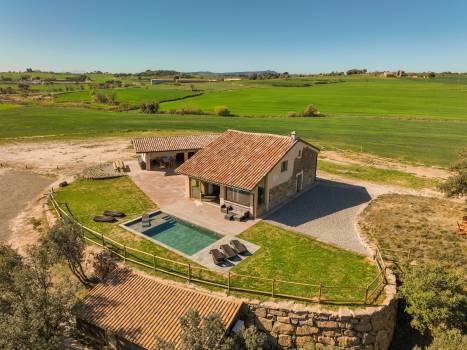Holiday cottages in Casserres